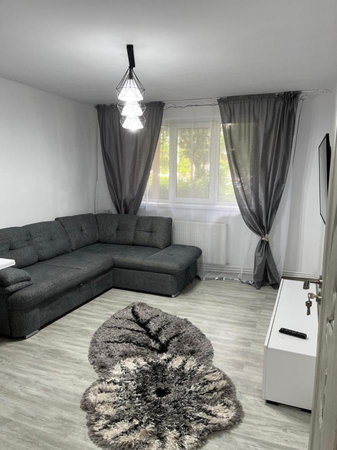 Home Sweet Home Apartment With 3 Rooms Buzău Extérieur photo
